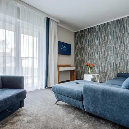 White Marina Проживание в семье *